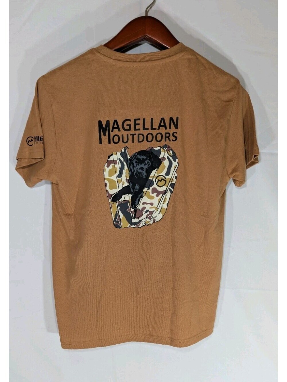 Magellan Outdoors Graphic T-shirt A Cute Puppy In Backpack Size Medium New